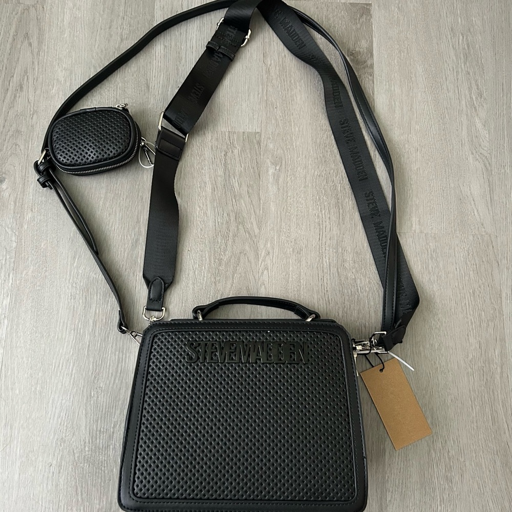 NWT Steve Madden Bevelyn Perforated Satchel Crossbody w/ AirPod Case Black